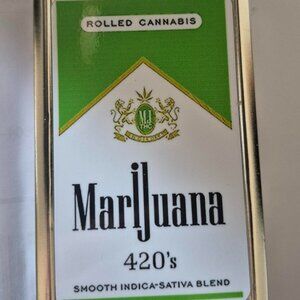 Green 420 Cigarette case for Kings Or 100's